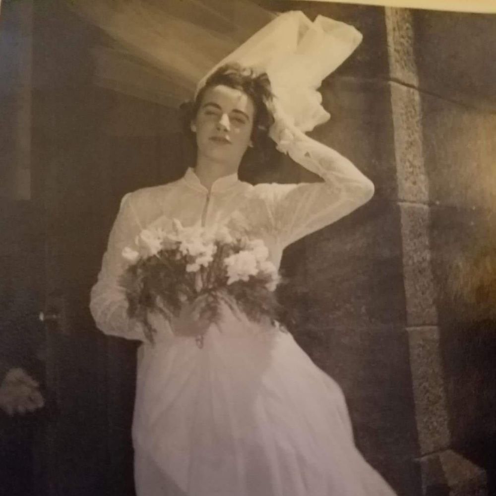 Meet your Posher, Elizabeth